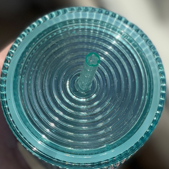 New Starbucks Spring 2022 24oz Iridescent Cold Cup - Picture 4 of 4